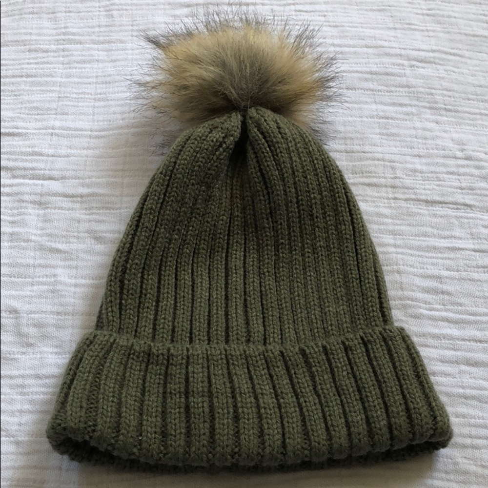 QUALIFIES FOR FREE ITEM!